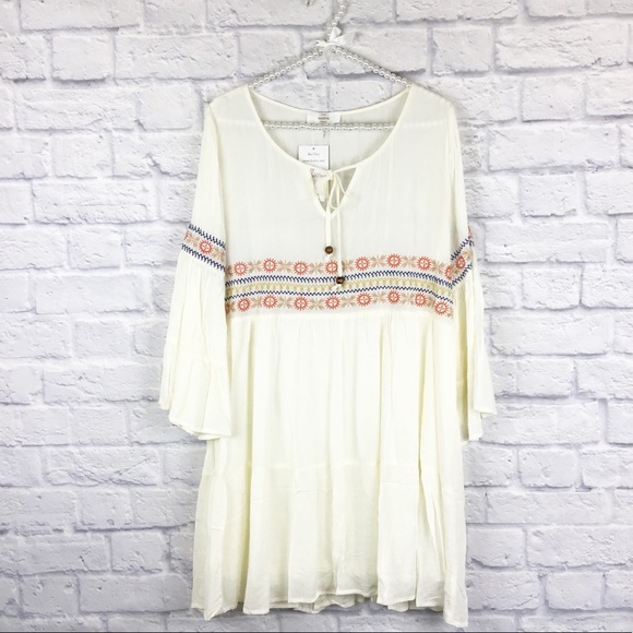 Dresses & Skirts - NWT ivory embroidered bell sleeve dress sz L